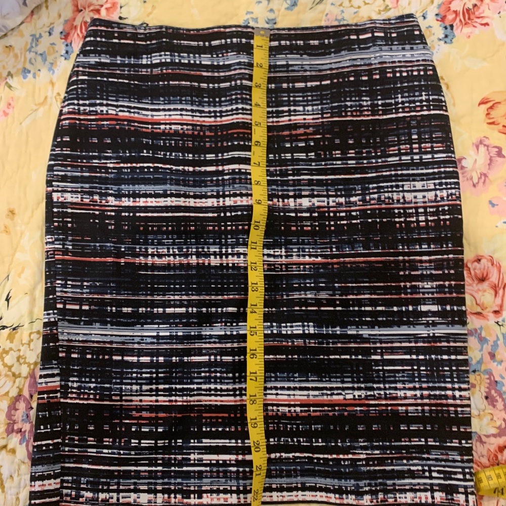 Ann Taylor Skirt - Picture 8 of 11
